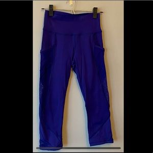 Lululemon cropped mesh panel leggings